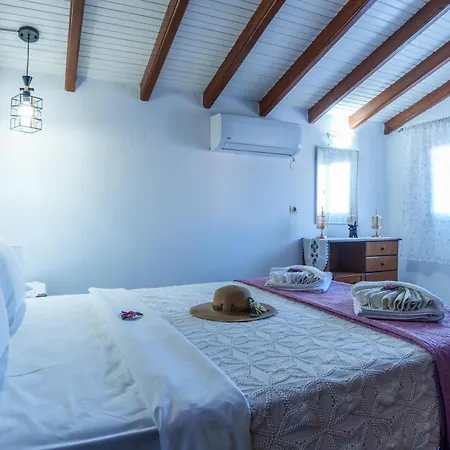 Zoe House *